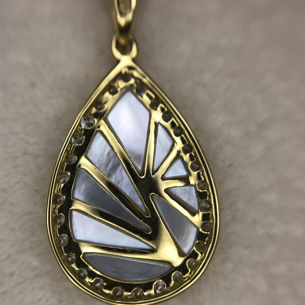 **sold**N 18ky Mother of Pearl & Diamond Necklace - Picture 6 of 7